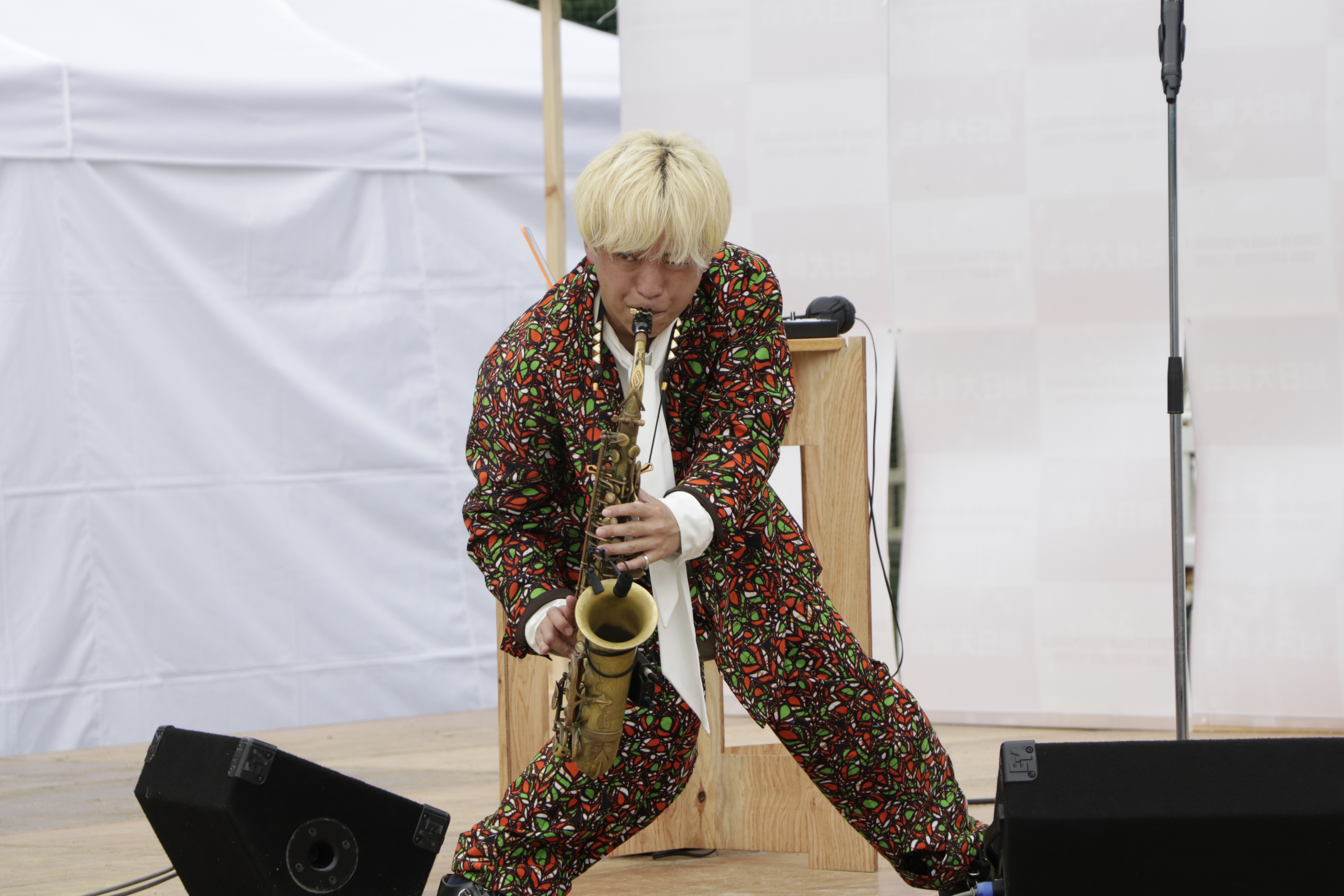 ステージ サックス演奏