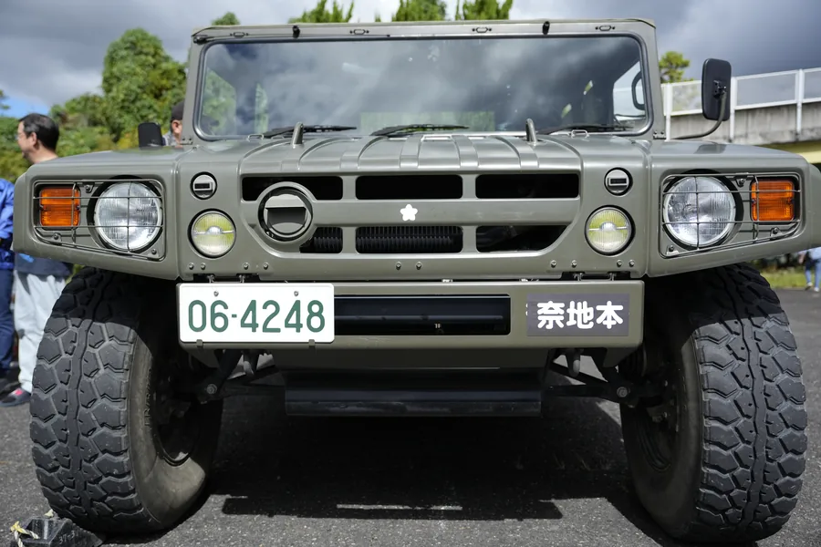 自衛隊車両
